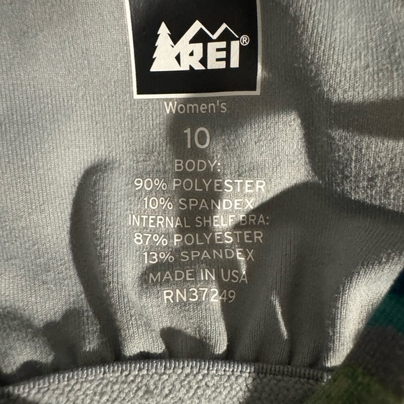 REI Tank Top Women Green Blue Floral Built In Shelf Bra Grey Strappy Size 10 - Picture 6 of 8